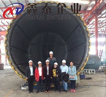 大型绿巨人色多多